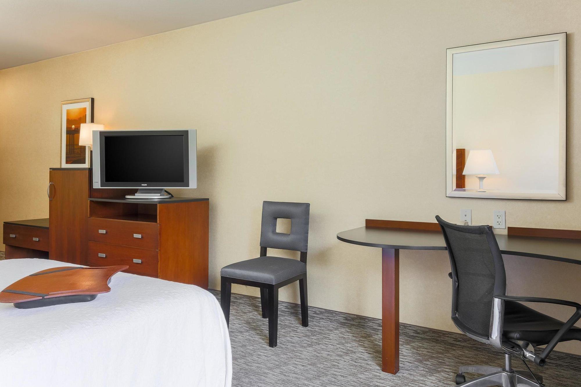 Hampton Inn Santa Barbara/Голета Экстерьер фото